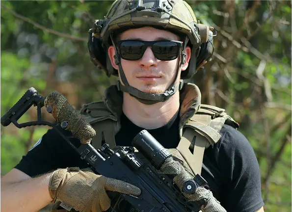 Контракт 18-24 в 47 ОМБР Магура